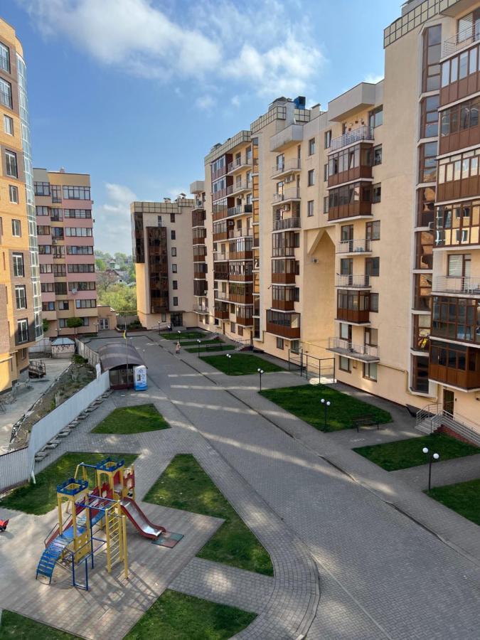 Затишні Апартаменти تشيرنيفتسي المظهر الخارجي الصورة